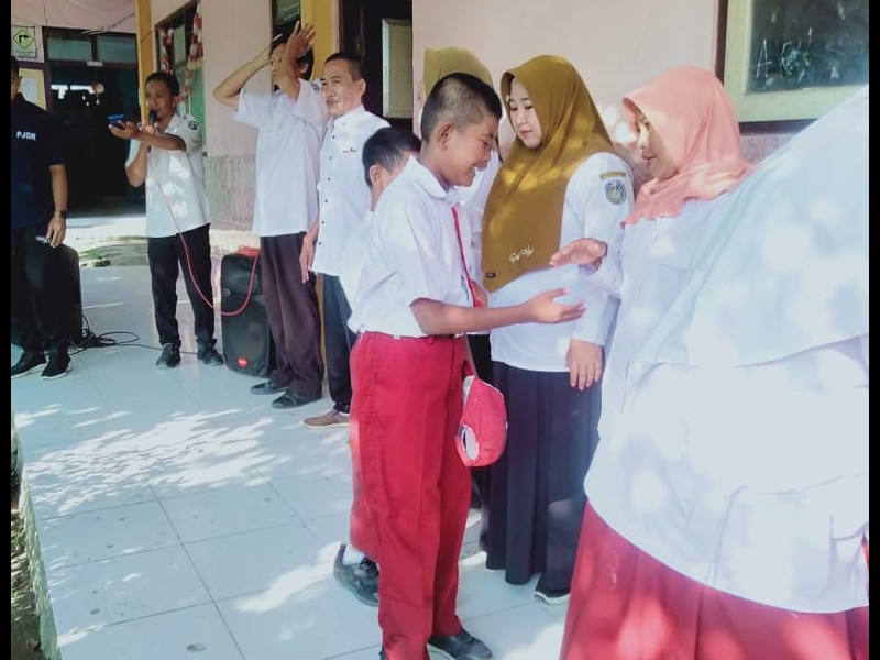 foto guru dan siswa